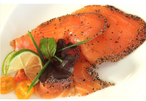 Saumon Fumé (Poivre) / Smoked Salmon (Pepper)