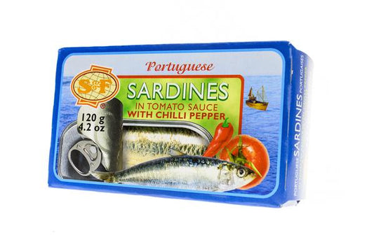 S & F® Sardines en Sauce Tomate avec Piment / S & F® Sardines in Tomato Sauce with Chilli Pepper